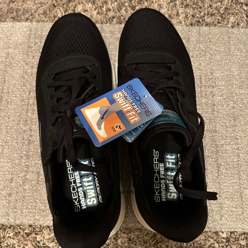 Skechers Men's Black Swift Fit Sneakers